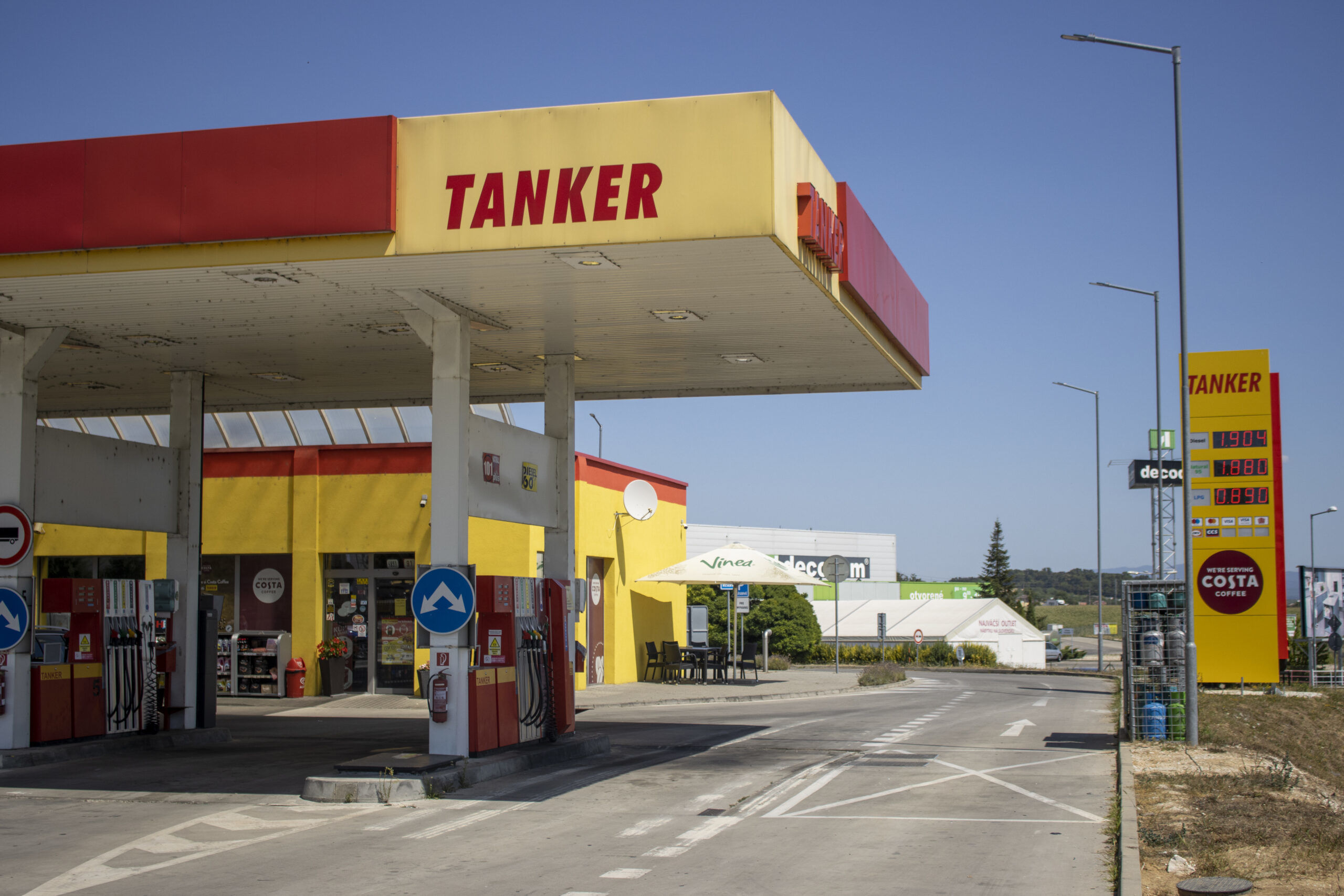 TANKER Trstená