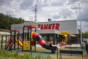 TANKER Čaradice